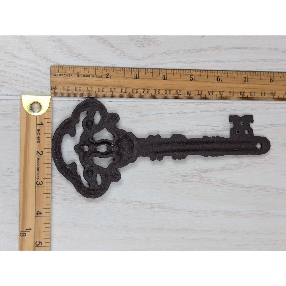 Skeleton Key Wall Decor 8‎ Inch Cast Iron Rustic  Style - Picture 2 of 3